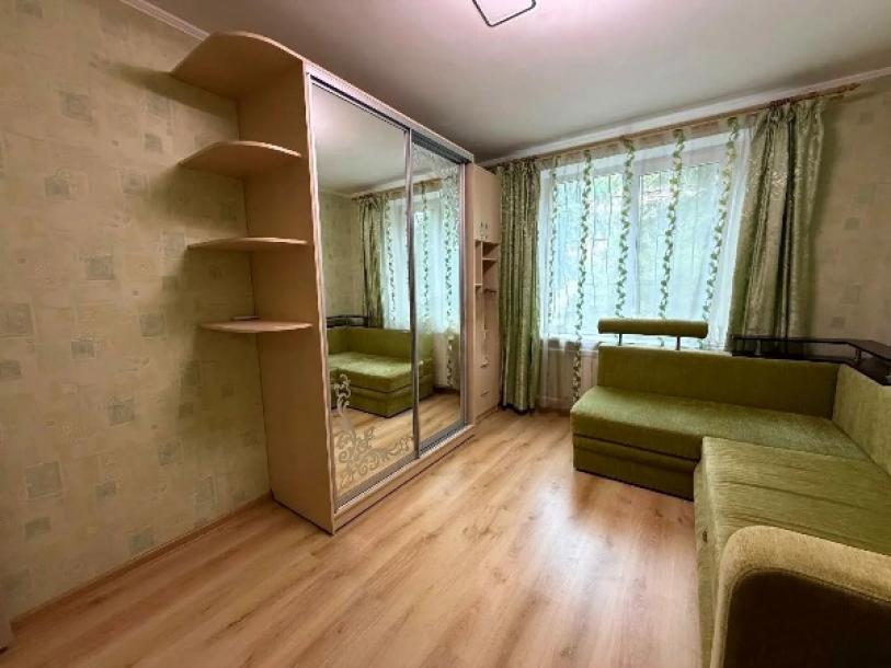 Квартира, 3-кімн., Харьков, 607м/р, Гвардейцев Широнинцев