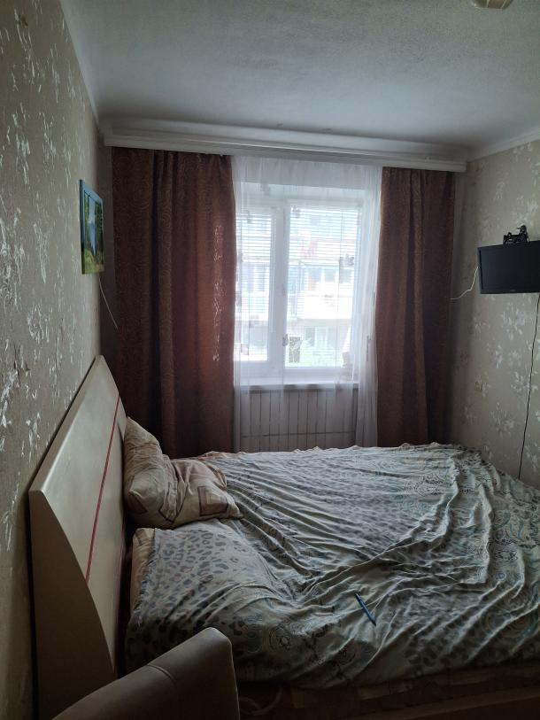 Квартира, 3-кімн., Подворки, Харьковский район, Куряжская (Дзержинского)