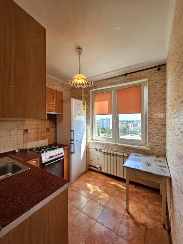 Квартира, 1-кімн., Харьков, 624м/р, Амосова