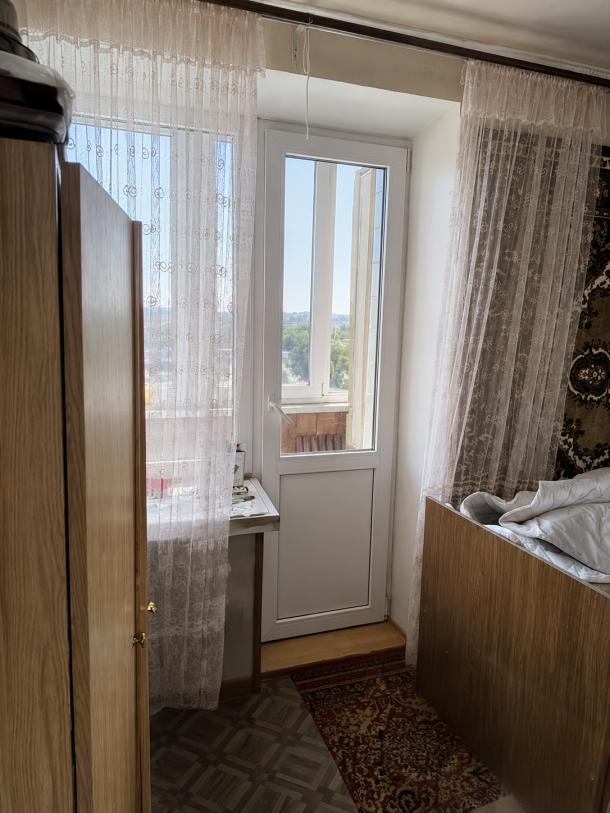 Квартира, 3-кімн., Харьков, Гагарина метро , Аэрокосмический просп. (Гагарина проспект)