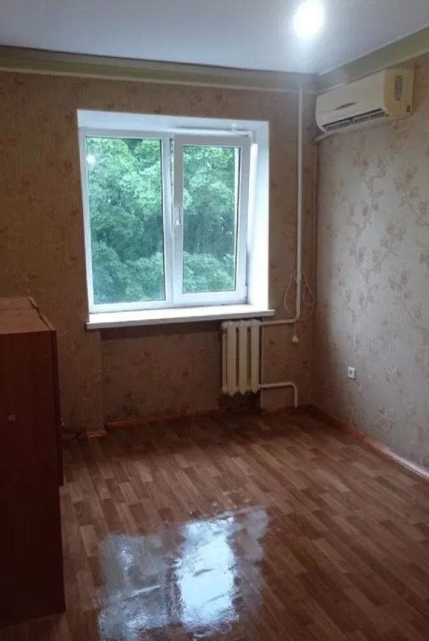 Квартира, 3-кімн., Харьков, 602м/р, Познанская