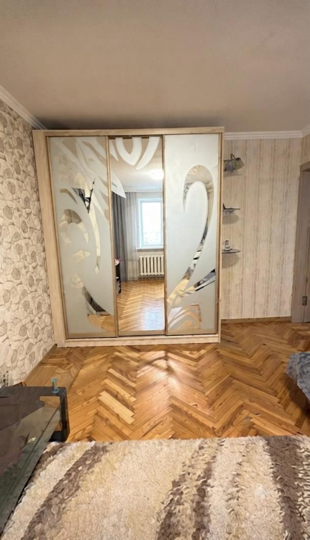 Квартира, 3-кімн., Харьков, 608м/р, Валентиновская