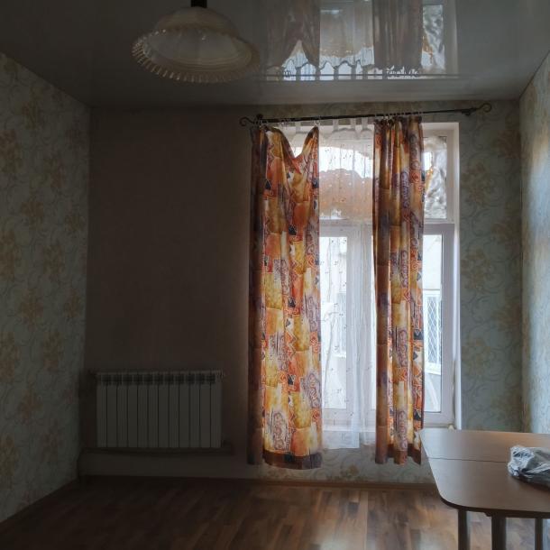 Квартира, 3-кімн., Харьков, Южный Вокзал, Полтавский Шлях