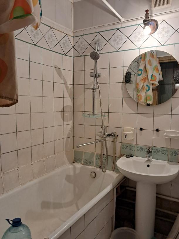 Квартира, 3-кімн., Харьков, 607м/р, Валентиновская