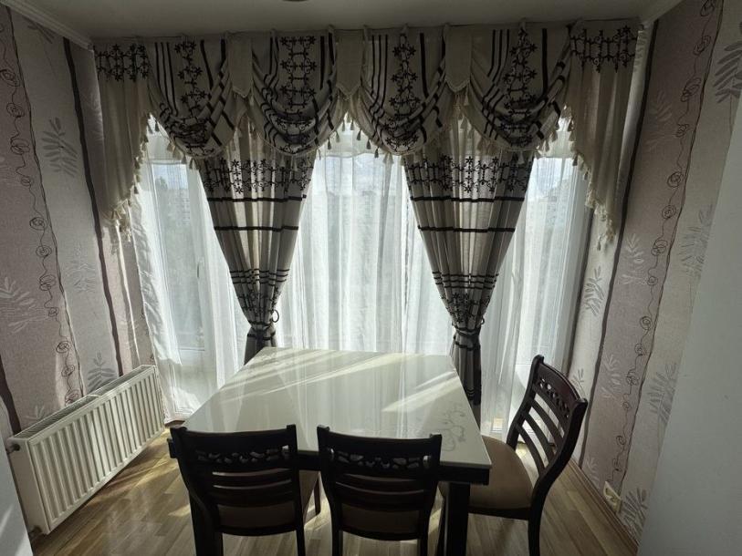Квартира, 3-кімн., Харьков, 603м/р, Юбилейный пр. (50 лет ВЛКСМ пр.)