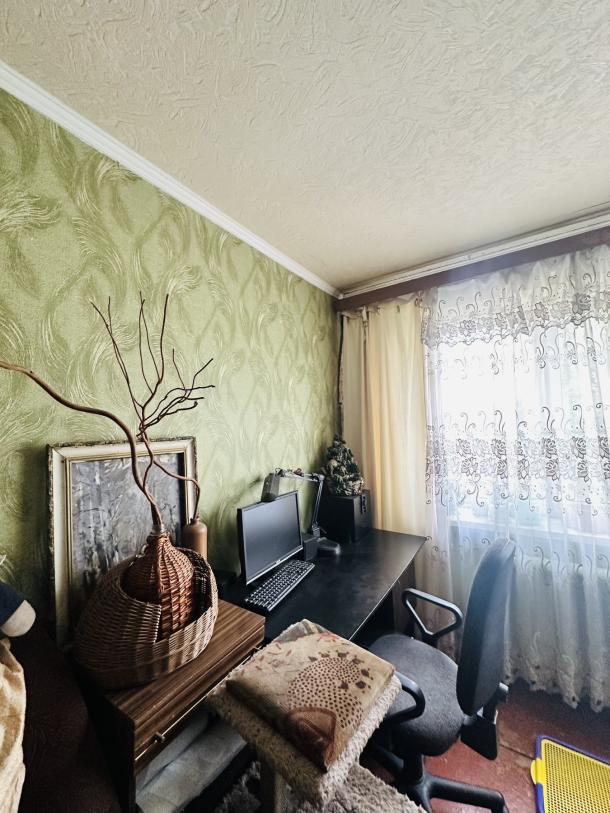 Квартира, 3-кімн., Харьков, 8 хлебзавод, Ферганская