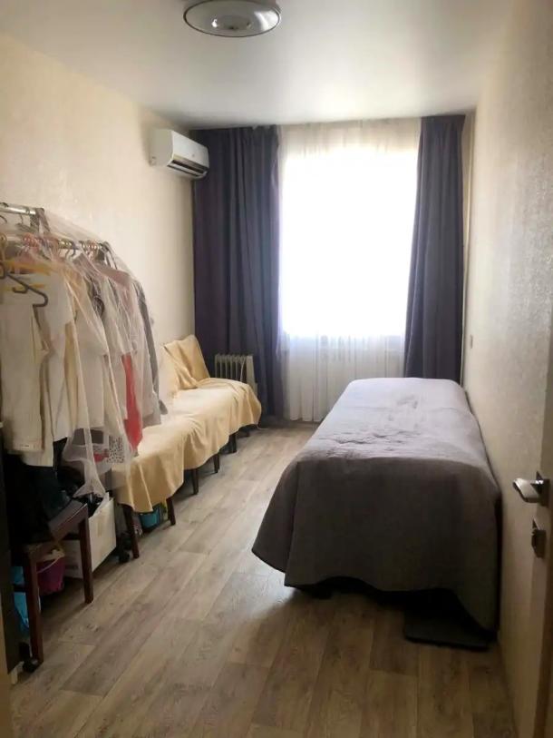 Квартира, 3-кімн., Харьков, Павлово Поле, Науки пр.