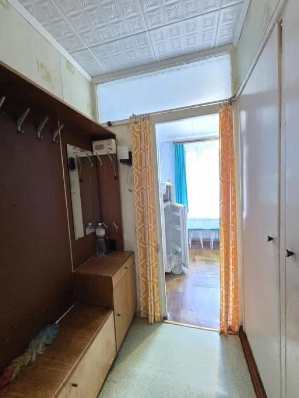 Квартира, 3-кімн., Харьков, 626м/р, Единства (Краснодарская)