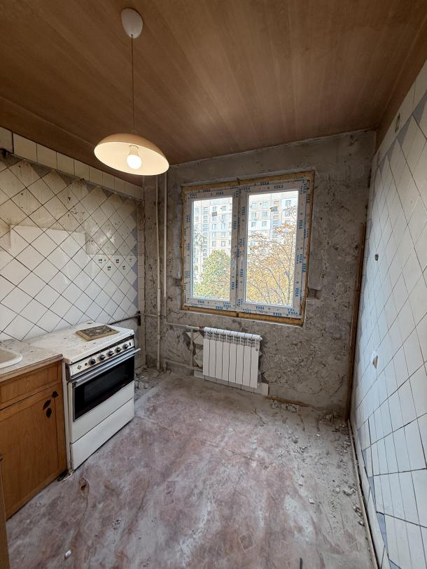 Квартира, 3-кімн., Харьков, 608м/р, Академика Павлова