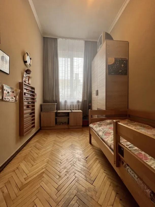 Квартира, 3-кімн., Харьков, Нагорный, Куликовский спуск (Революции ул.)