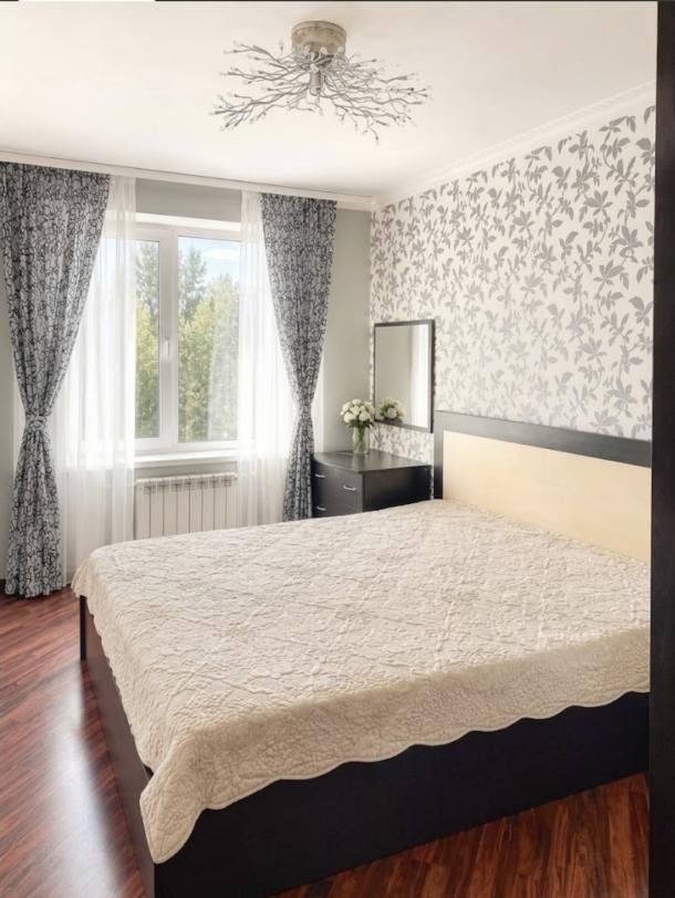Квартира, 2-кімн., Солоницевка, Харьковский район, Богдана Хмельницкого