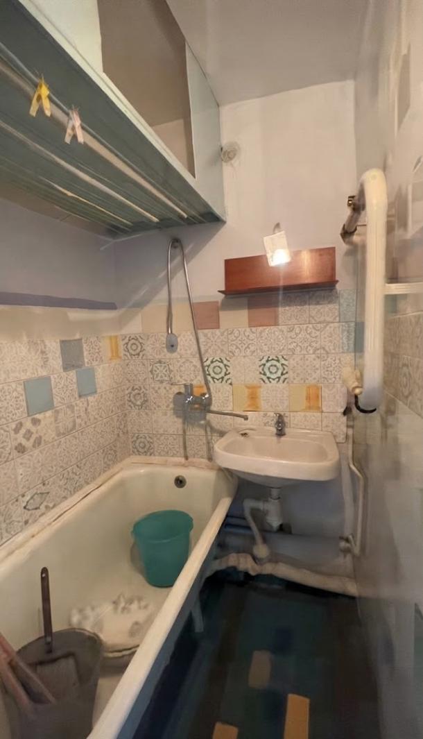 Квартира, 2-кімн., Харьков, 607м/р, Тракторостроителей просп.