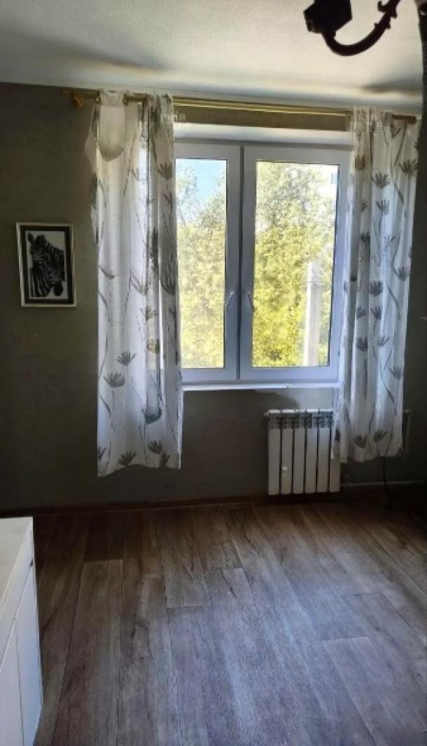 Квартира, 3-кімн., Харьков, Павлово Поле, Старицкого