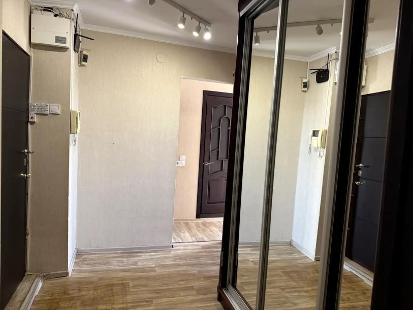 Квартира, 2-кімн., Харьков, 520м/р, Валентиновская