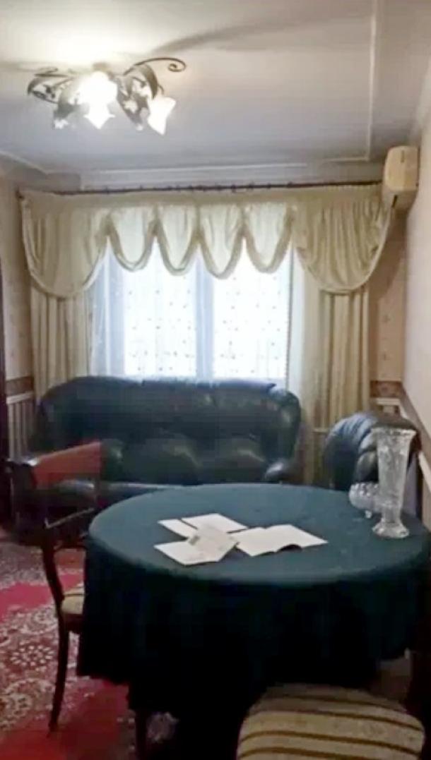 Квартира, 3-кімн., Харьков, 608м/р, Непокоренных (Героев Труда)