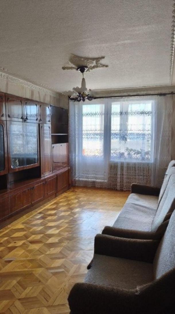 Квартира, 3-кімн., Харьков, 626м/р, Амосова