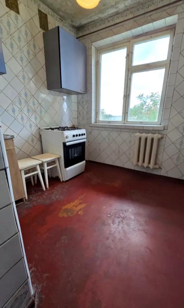 Квартира, 3-кімн., Харьков, 656м/р, Гвардейцев Широнинцев