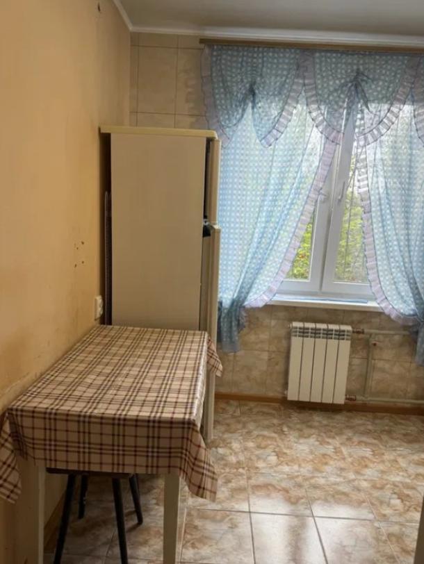 Квартира, 2-кімн., Харьков, 624м/р, Амосова