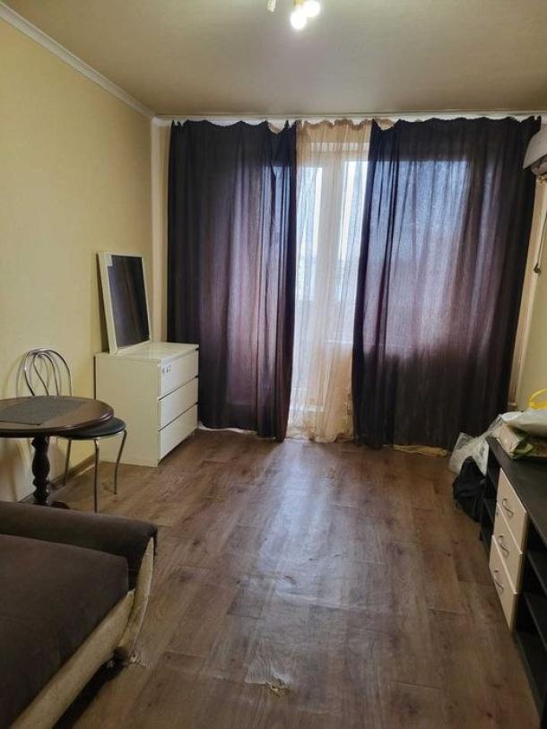 Квартира, 1-кімн., Харьков, 533м/р, Непокоренных (Героев Труда)