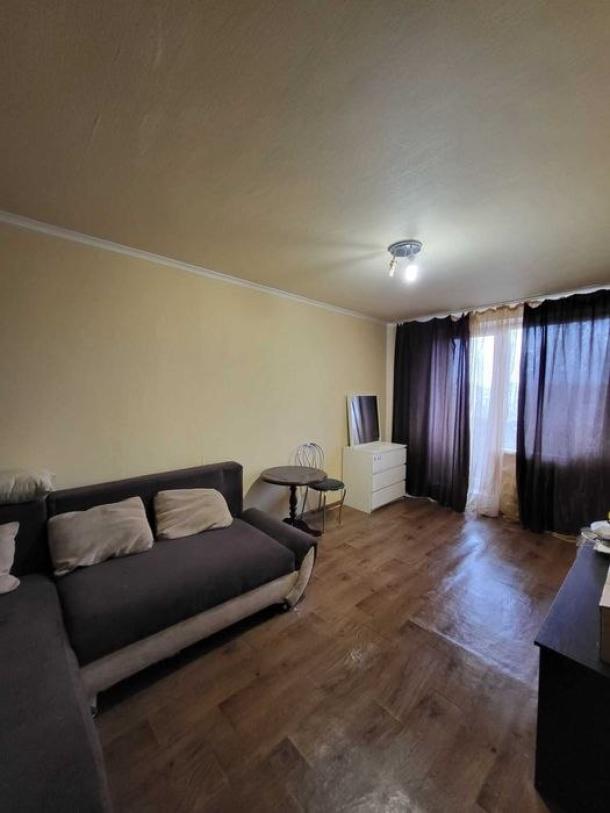 Квартира, 1-кімн., Харьков, 533м/р, Непокоренных (Героев Труда)