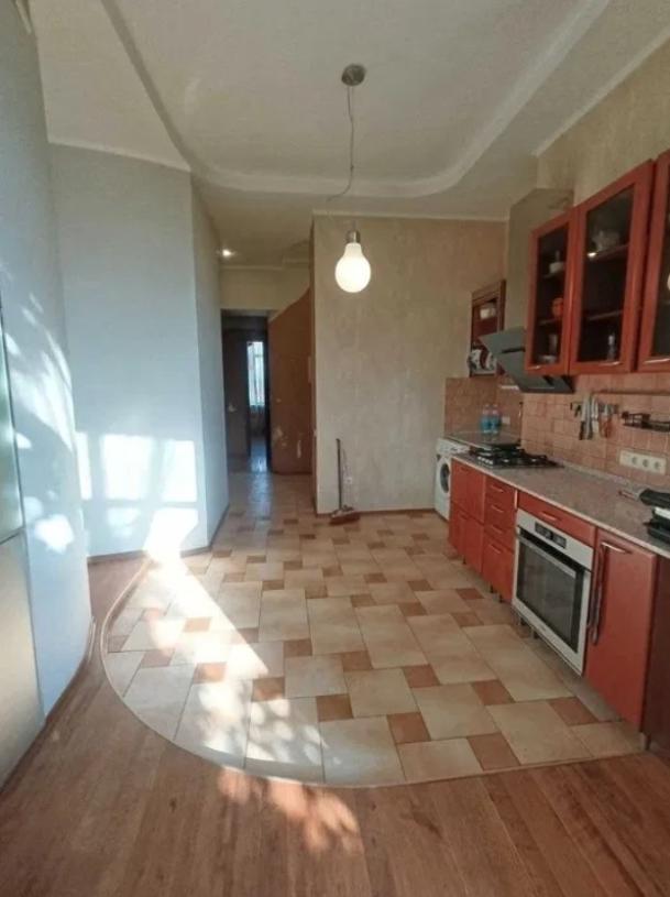 Квартира, 4-кімн., Харьков, Госпром, Культуры (Калинина, Свердлова, Советская Советский 3 пер.)