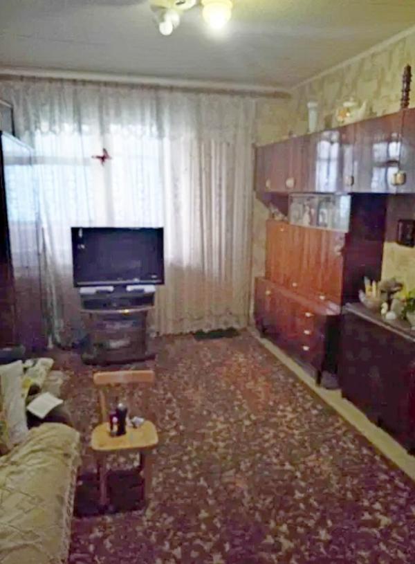 Квартира, 2-кімн., Харьков, 606м/р, Тракторостроителей просп.