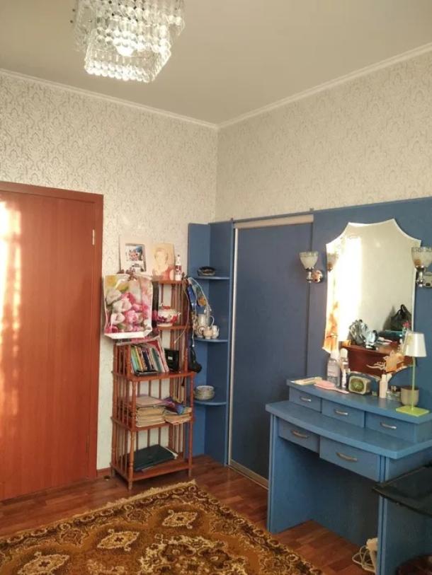 Квартира, 2-кімн., Харьков, ХТЗ, 12-го Апреля