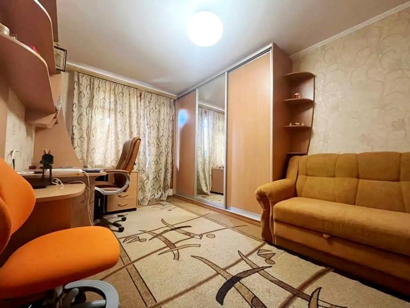 Квартира, 3-кімн., Харьков, 524м/р, Бучмы