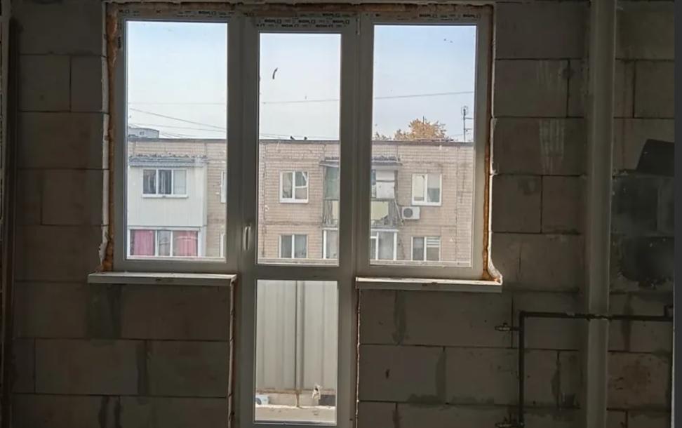 Квартира, 3-кімн., Харьков, Новые Дома, Каденюка (Танкопия)