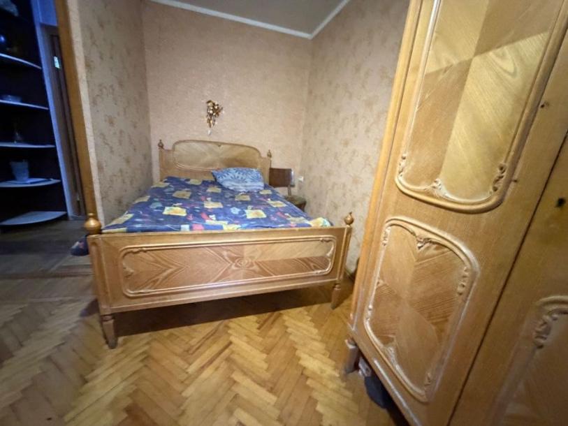 Квартира, 3-кімн., Харьков, 524м/р, Академика Павлова