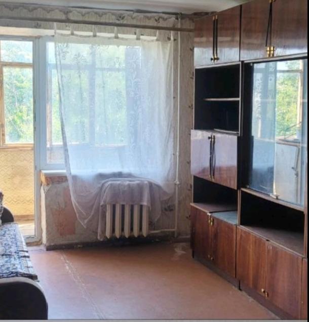 Квартира, 3-кімн., Харьков, ХТЗ, Индустриальный просп. (Фрунзе проспект)
