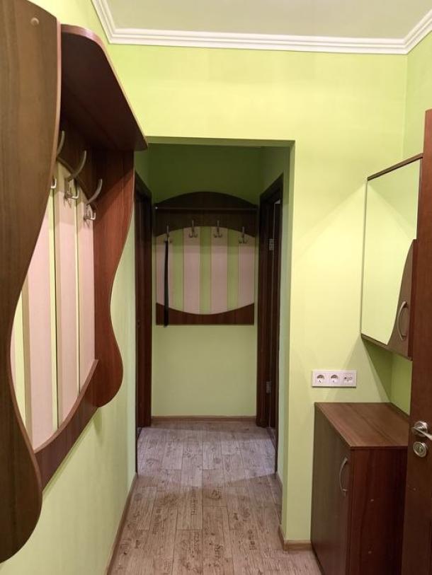 Квартира, 2-кімн., Харьков, 607м/р, Тракторостроителей просп.