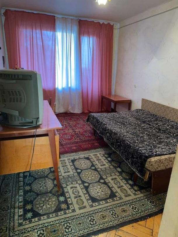 Квартира, 3-кімн., Харьков, Жуковского поселок, Жуковского проспект