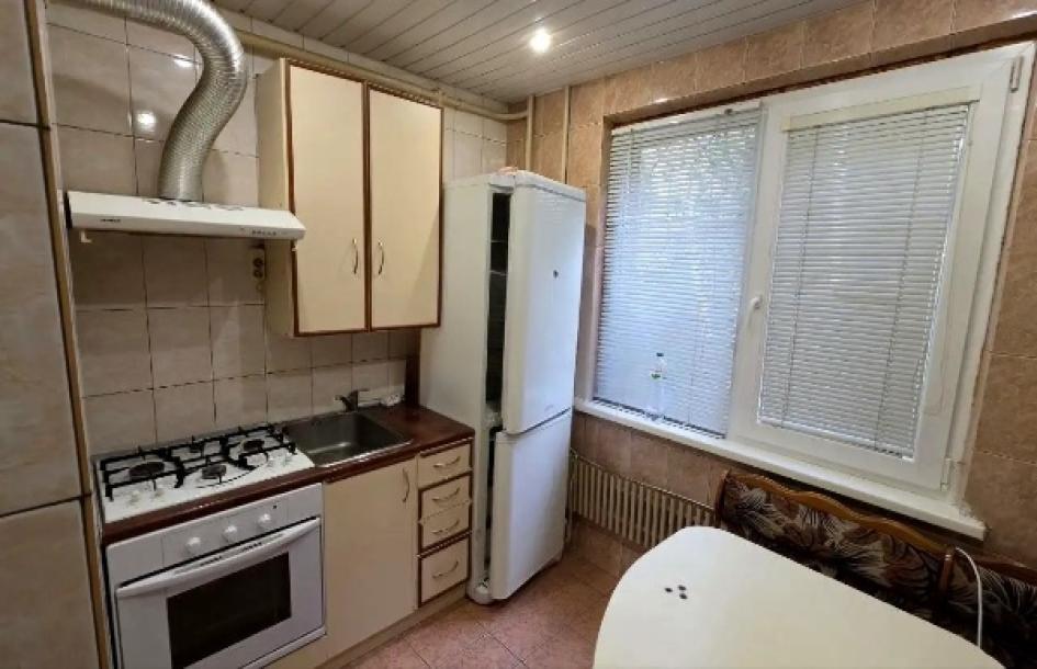 Квартира, 2-кімн., Харьков, 520м/р, Валентиновская