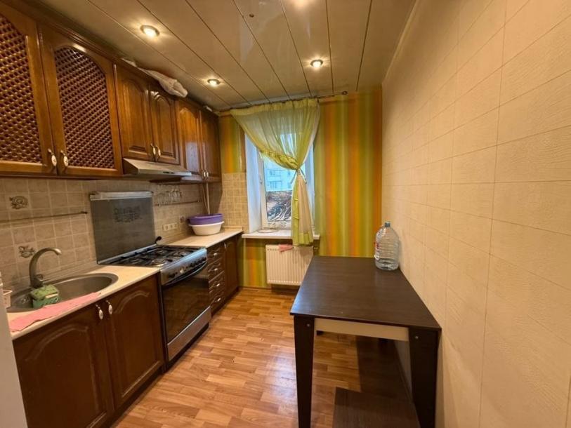 Квартира, 2-кімн., Харьков, 607м/р, Непокоренных (Героев Труда)