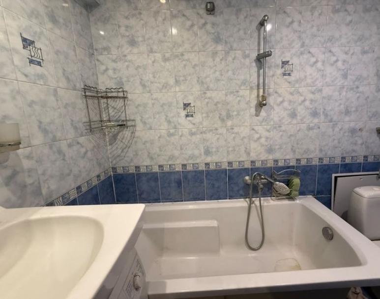 Квартира, 2-кімн., Харьков, 607м/р, Непокоренных (Героев Труда)