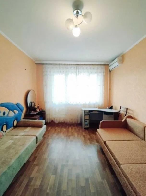 Квартира, 3-кімн., Харьков, Алексеевка, Победы пр.