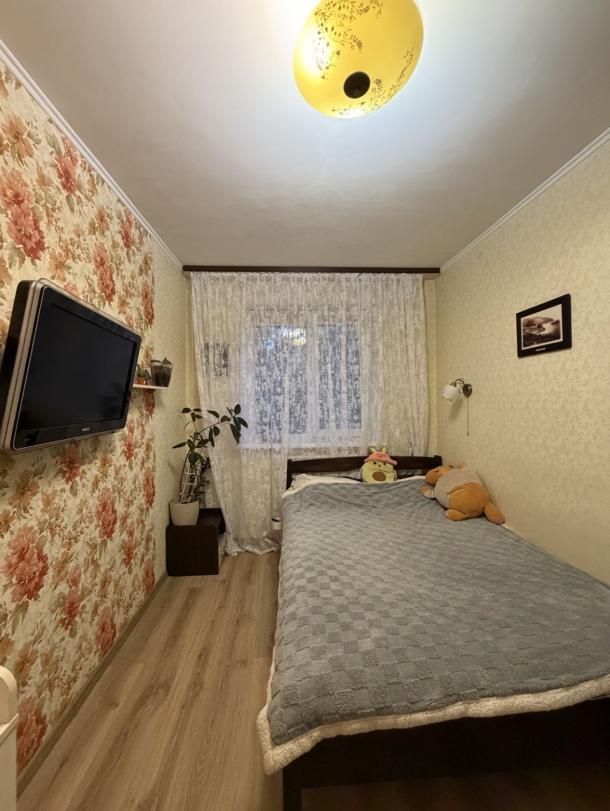 Квартира, 2-кімн., Харьков, 608м/р, Непокоренных (Героев Труда)