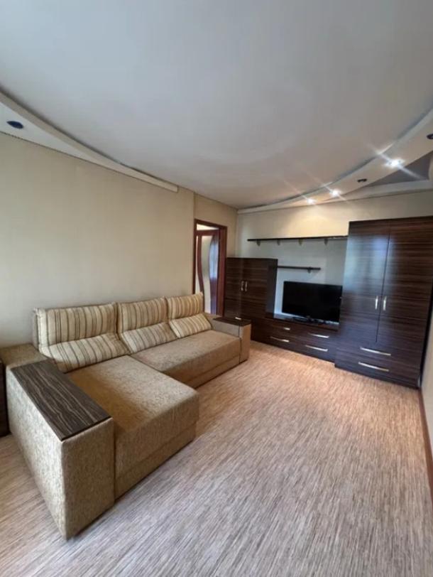 Квартира, 1-кімн., Харьков, 607м/р, Тракторостроителей просп.