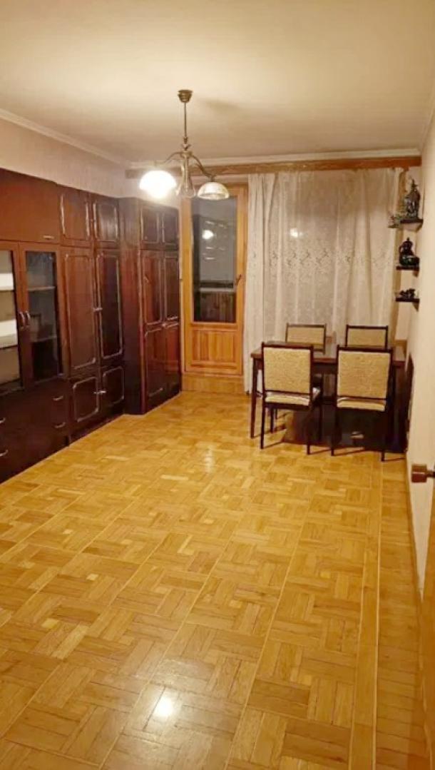 Квартира, 3-кімн., Харьков, Павлово Поле, Старицкого
