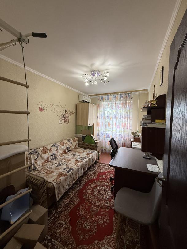 Квартира, 3-кімн., Харьков, 604м/р, Юбилейный пр. (50 лет ВЛКСМ пр.)