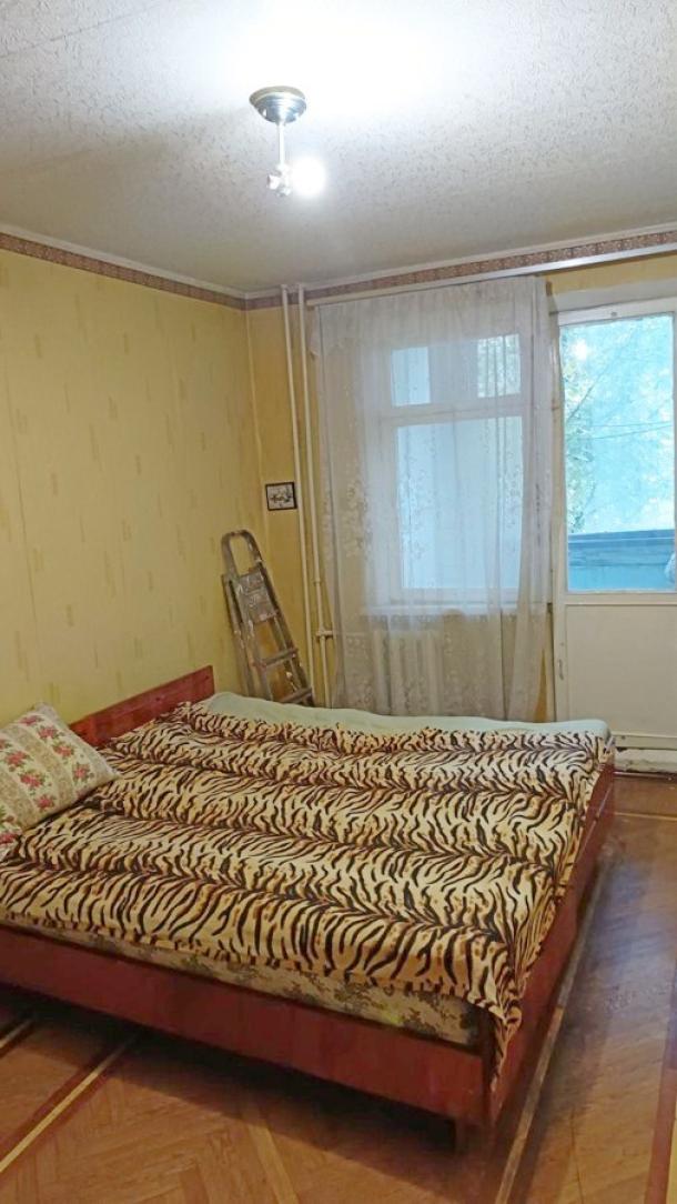 Квартира, 3-кімн., Харьков, Гагарина метро , Чугуевская (Матросова)
