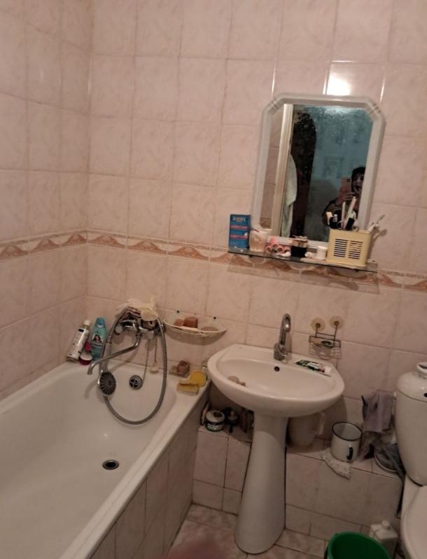 Квартира, 2-кімн., Харьков, 607м/р, Тракторостроителей просп.