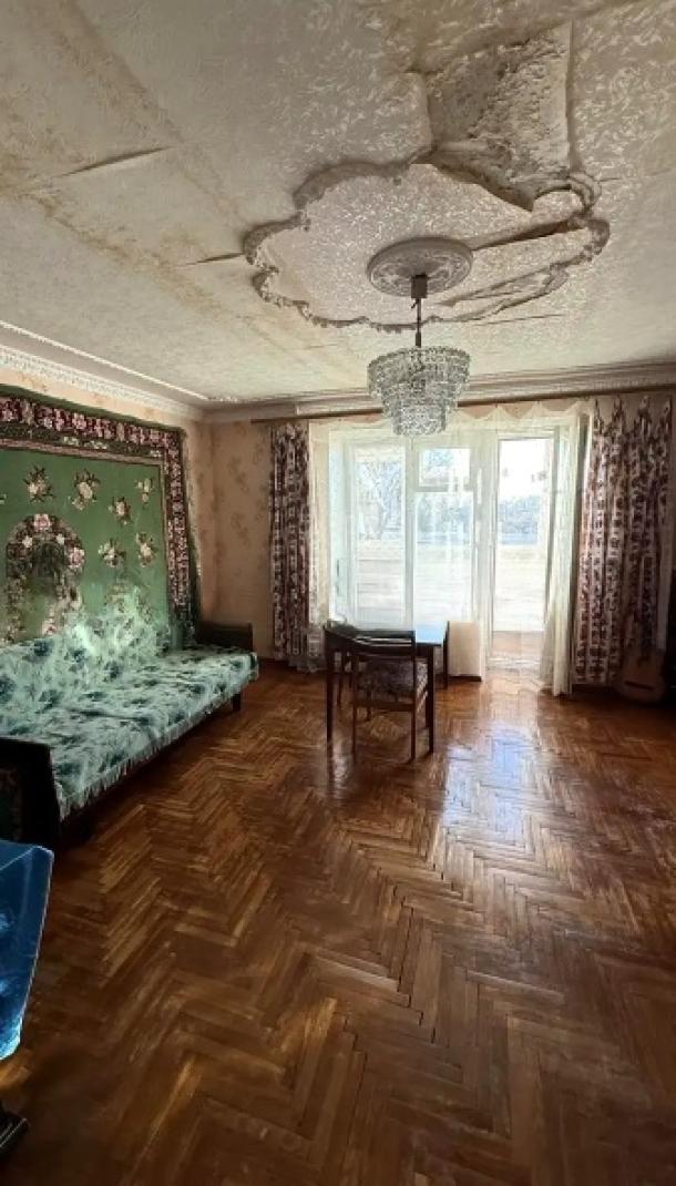Квартира, 3-кімн., Харьков, Новожаново, Власенко