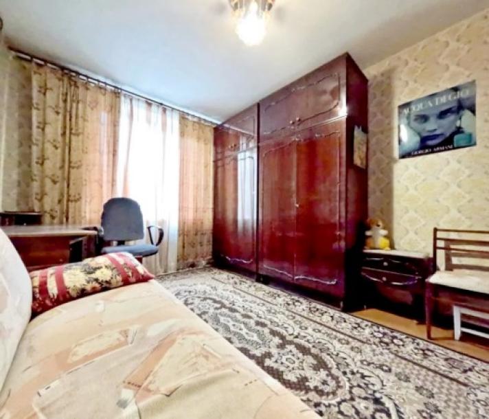 Квартира, 3-кімн., Харьков, 524м/р, Академика Павлова