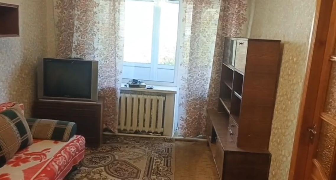 Квартира, 3-кімн., Валки, Богодуховский район, Пушкина пер.