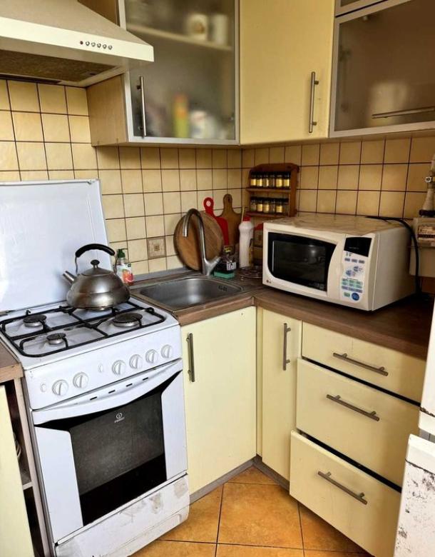 Квартира, 3-кімн., Харьков, 522м/р, Валентиновская