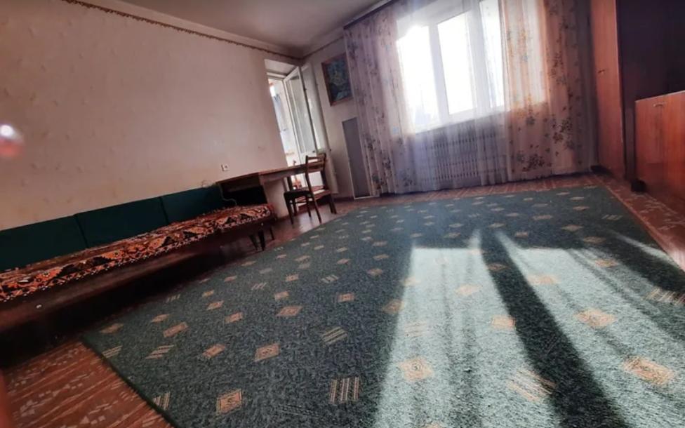 Квартира, 2-кімн., Харьков, Защитников Украины метро, Искринская