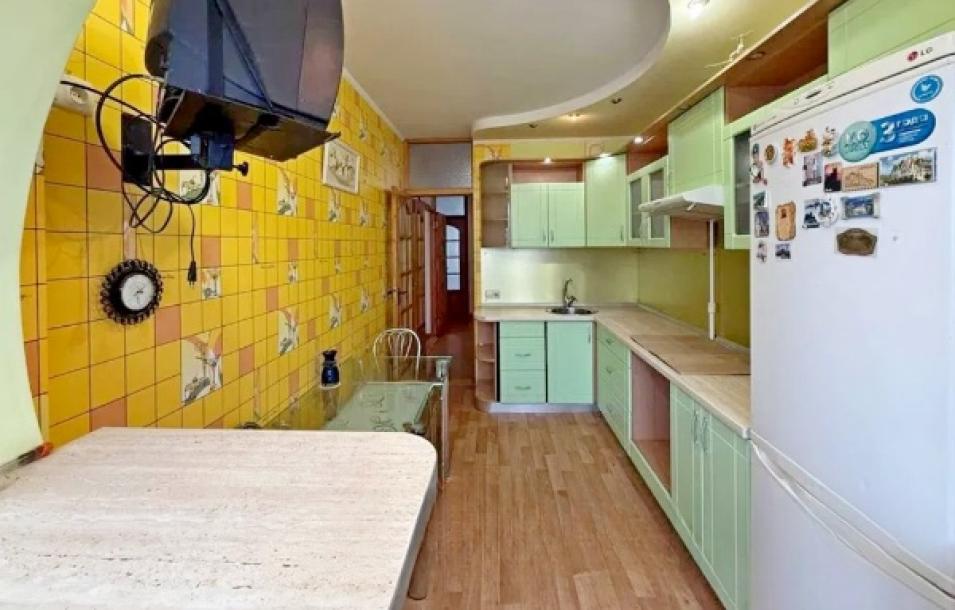 Квартира, 3-кімн., Харьков, Северная Салтовка, Соборности Украины (Дружбы Народов)