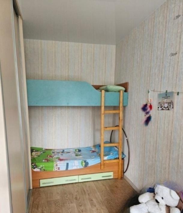 Квартира, 3-кімн., Чугуев, Чугуевский район